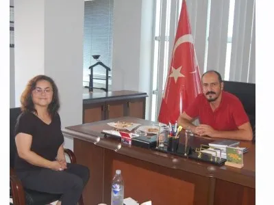 28. DÖNEM CHP MERSİN MİLLETVEKİLİ ADAYI SN. LEYLA SERİN KIRIK EMO MERSİN ŞUBE BAŞKANIMIZ DOÇ. DR. ALKAN ALKAYA`YI ZİYARET ETTİ