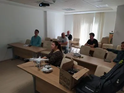 ŞUBEMİZ ÜYELERİNE YÖNELİK HELİMOR HAVACILIK FİRMASİ TARAFINDAN DRONE PİLOTLUGU SERTİFİKA EĞİTİMİ DÜZENLENDİ.