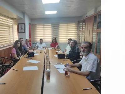 EMO GENÇ KOMİSYONU ÜYELERİYLE BİR ARAYA GELİNDİ.