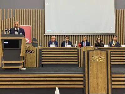 AKILLI ŞEHİRLER VE BELEDİYECİLİK UYGULAMALARI KONFERANSI ELAZIĞ`DA DÜZENLENDİ