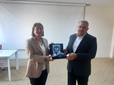 EMO YÖNETİM KURULU BAŞKANIMIZ SN. İSLİM ARIKAN TARAFINDAN GİBTÜ ELEKTRİK-ELEKTRONİK MÜHENDİSLİĞİ ÖĞRENCİLERİNE BİLGİLENDİRMELER YAPILDI.