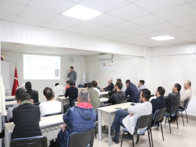 GÖRÜNMEYEN GERÇEKLİK: HARMONİKLER SEMİNERİ DÜZENLENDİ
