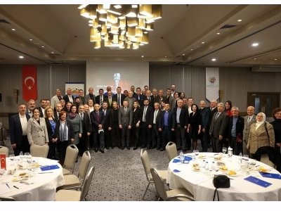 MERSİN TİCARET VE SANAYİ ODASI`NIN DÜZENLEDİĞİ `MERSİN BAŞKANLARDAN NE İSTİYOR` KONULU ARAMA KONFERANSINA EMO MERSİN ŞUBE BAŞKANIMIZ DOÇ. DR. ALKAN ALKAYA KATILIM SAĞLADI.