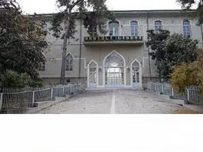 KOCA MEKTEP GURURUMUZDUR