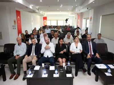 ELEKTRİK MÜHENDİSLERİ ODASI MERSİN ŞUBESİ VE MERSİN TİCARET VE SANAYİ ODASI (MTSO) İŞ BİRLİĞİNDE YAPAY ZEKA DESTEKLİ İLETİŞİM TEKNOLOJİLERİ İŞ DÜNYASINDA DÖNÜŞÜMÜN ANAHTARI ETKİNLİĞİ DÜZENLENDİ.