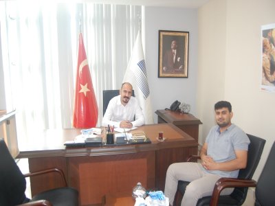 GENÇ MESLEKTAŞIMIZ MEHMET FIRAT ÇAVUR BAŞKANIMIZ DOÇ. DR. ALKAN ALKAYAYA ZİYARETTE BULUNDU. NAZİK ZİYARETİ İÇİN TEŞEKKÜR EDERİZ.
