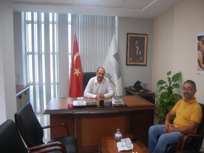 ÇEVRE MÜHENDİSLERİ ODASI GEÇMİŞ DÖNEM GENEL BAŞKANLIĞINI YAPMIŞ OLAN SN. YILMAZ KİLİM`İ ODAMIZDA AĞIRLADIK. UFUK AÇICI VE HOŞ SOHBETİ İÇİN BAŞKANIMIZA TEŞEKKÜR EDERİZ.
