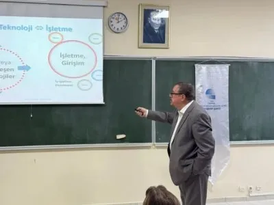KIYMETLİ MESLEKTAŞIMIZ, MESLEĞİN DUAYENLERİNDEN GÜRCAN BANGER`İN, DİJİTALLEŞEN DÜNYADA YARATICI PROBLEM ÇÖZME KONUSUNDAKİ BİLGİ AKTARIMI GERÇEKLEŞTİRİLDİ