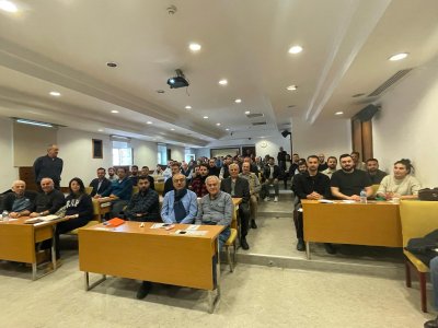 GÜNEŞ ENERJİ SANTRALLERİNDE TOPRAKLAMA TESİSATI EĞİTİMİ DÜZENLENDİ