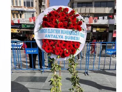 23 NİSAN ULUSAL EGEMENLİK VE ÇOCUK BAYRAMI ÇELENK SUNMA TÖRENİNE KATILIM SAĞLANDI