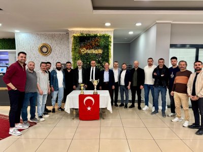 FUTBOL TAKIMIMIZA TEŞEKKÜR YEMEĞİ