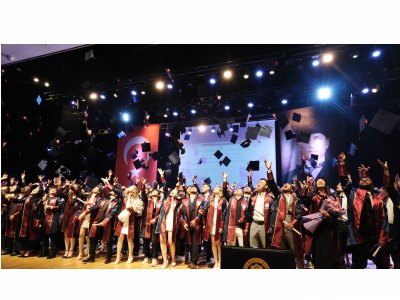 SİVAS CUMHURİYET ÜNİVERSİTESİ MÜHENDİSLİK FAKÜLTESİ MEZUNİYET TÖRENİ GERÇEKLEŞTİRİLDİ