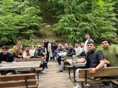BOLU TEMSİLCİLİĞİ OLARAK AİBÜ ÖĞRENCİLERİNE BAHAR PİKNİĞİ DÜZENLENDİ